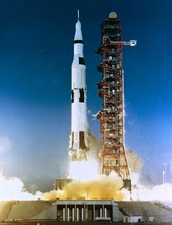 SATURN V, APOLLO 6 (AS-502) LAUNCH FROM CAPE. PAD 39A. REF: 116-KSC-68PC-59